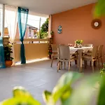 Apartment Ourania 1 *